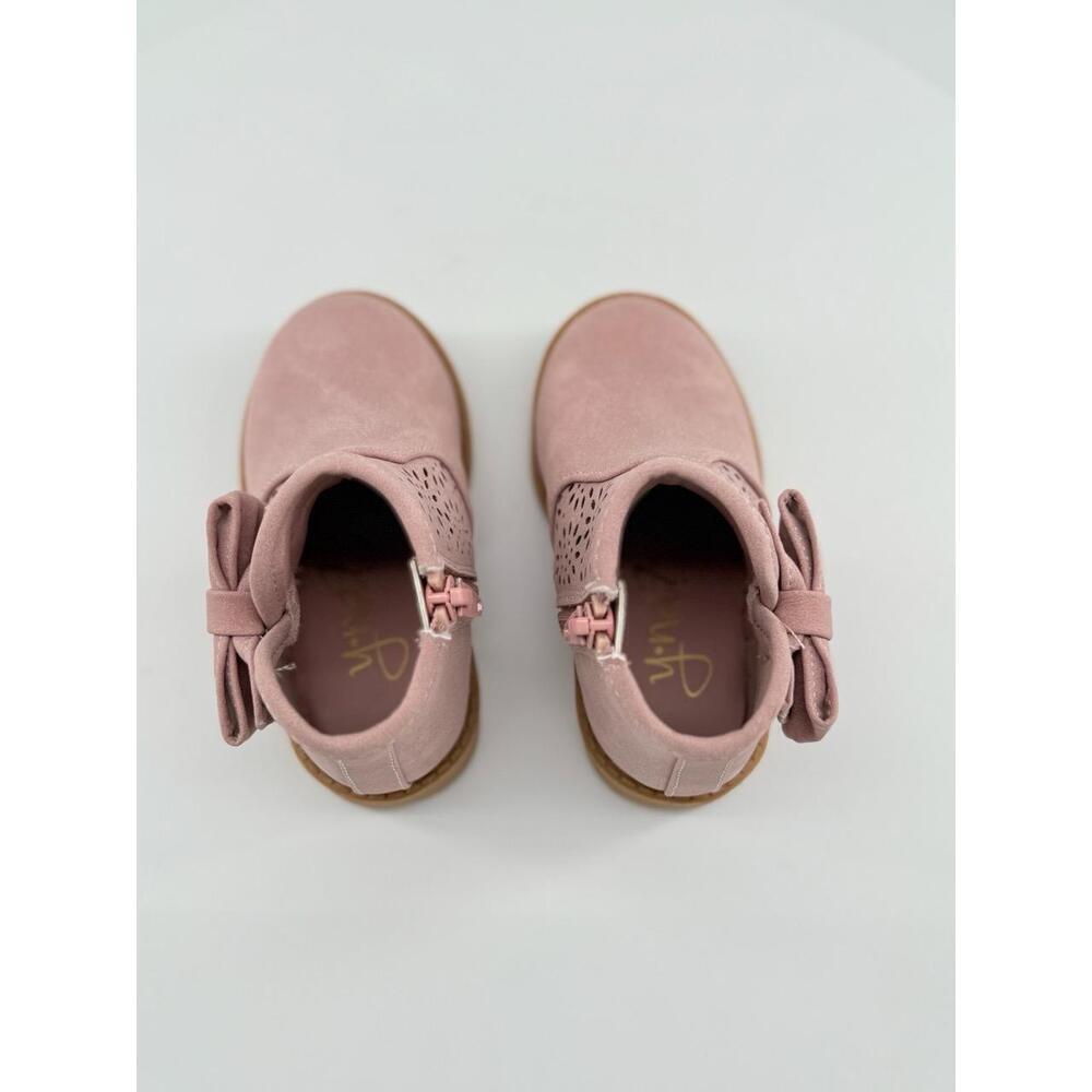 NWT Girls Toddler Shoe Size 5 Pink Ankle Bootie Suede Bow Perforated Pattern - Picture 6 of 13